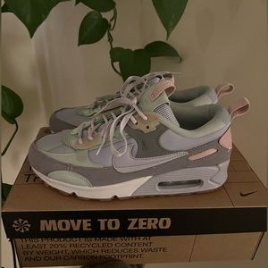 Nike Air Max 90 Futura